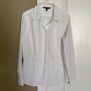 White House Black Market Women’s Classic Button Down. Size 14.